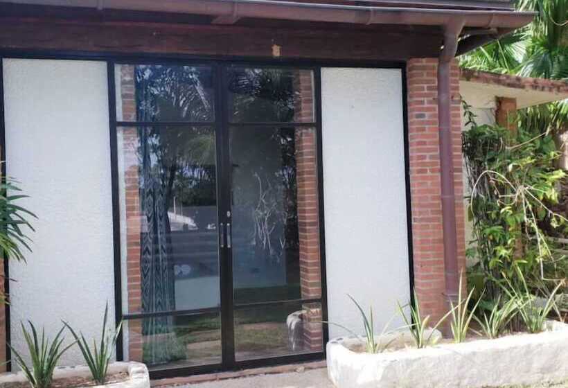 Номер Economy, Amihan Home