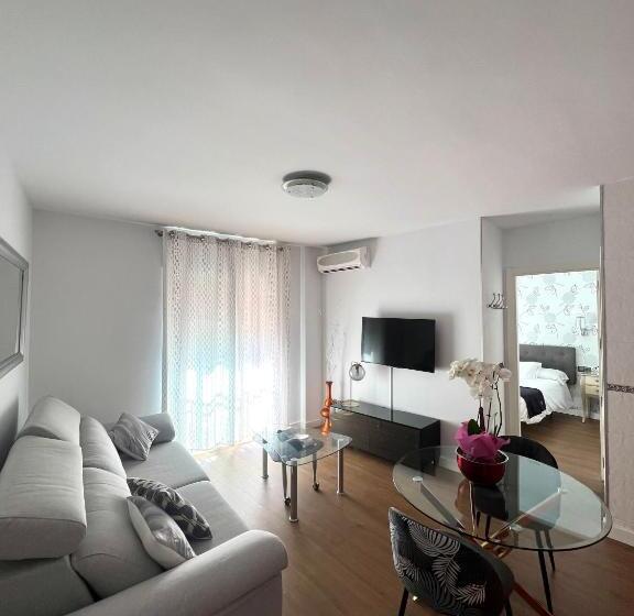１ベッドルームアパートメント, Hostal Abril Nerja