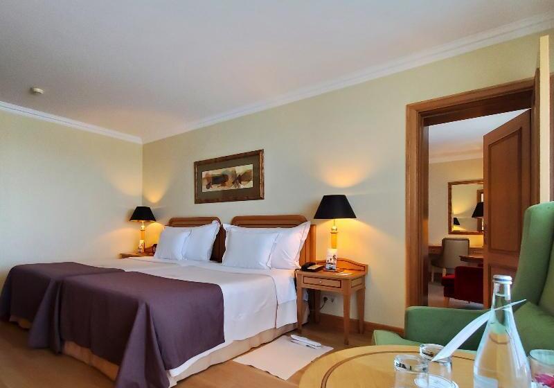 חדר משפחתי מקשר, Cascais Miragem Health & Spa