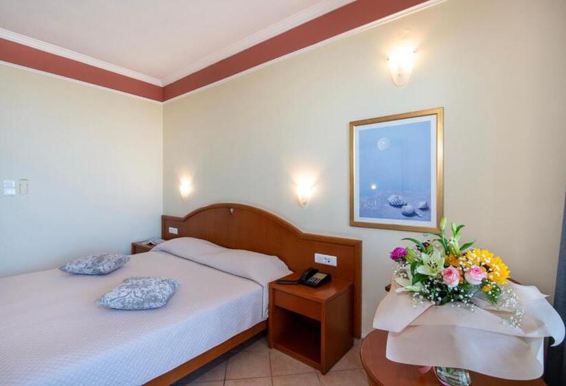 اتاق اساندارد با چشم‌انداز جانبی به دریا, Hydramis Palace Beach Resort