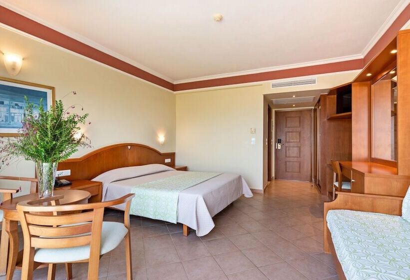 اتاق اساندارد با چشم‌انداز جانبی به دریا, Hydramis Palace Beach Resort