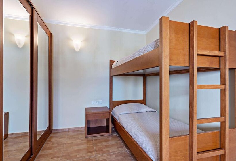 اتاق خانوادگی, Hydramis Palace Beach Resort