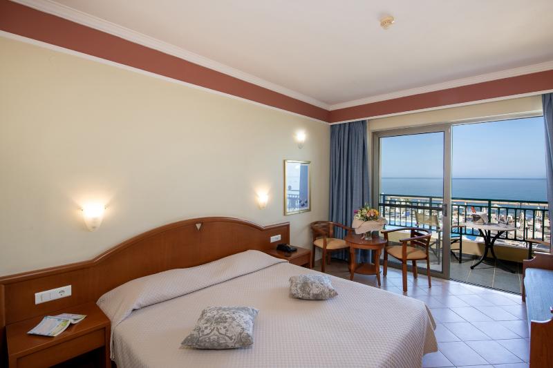 اتاق استاندارد با چشم‌انداز دریا, Hydramis Palace Beach Resort