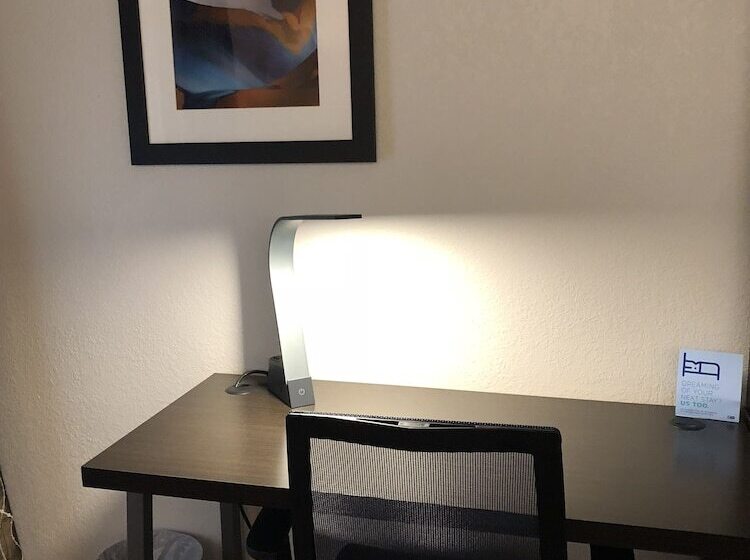 标准间, Holiday Inn Express Metropolis, An Ihg
