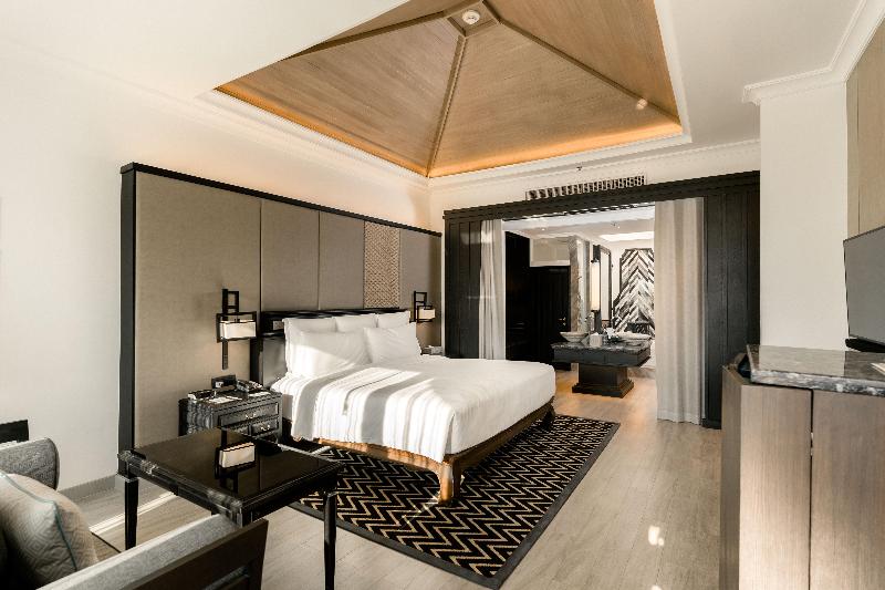 Клубный полулюкс с видом на море, Intercontinental Pattaya Resort, An Ihg