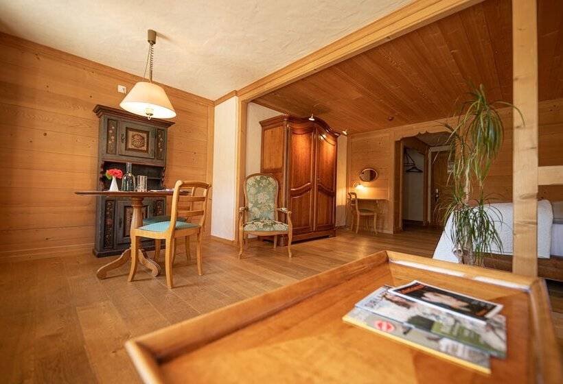 اتاق لوکس, Alpenrose Mit Gourmetrestaurant Azalee