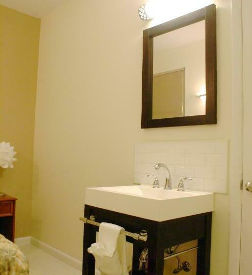 اتاق استاندارد یک تخته با سرویس بهداشتی مشترک, Americana Inn