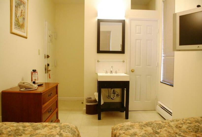 اتاق استاندارد با سرویس بهداشتی مشترک, Americana Inn