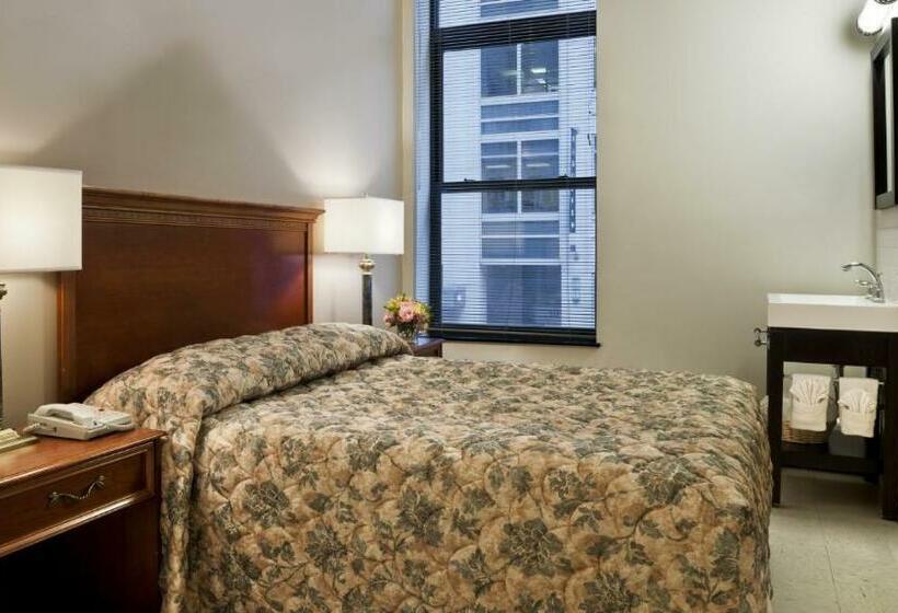 اتاق استاندارد با سرویس بهداشتی مشترک, Americana Inn