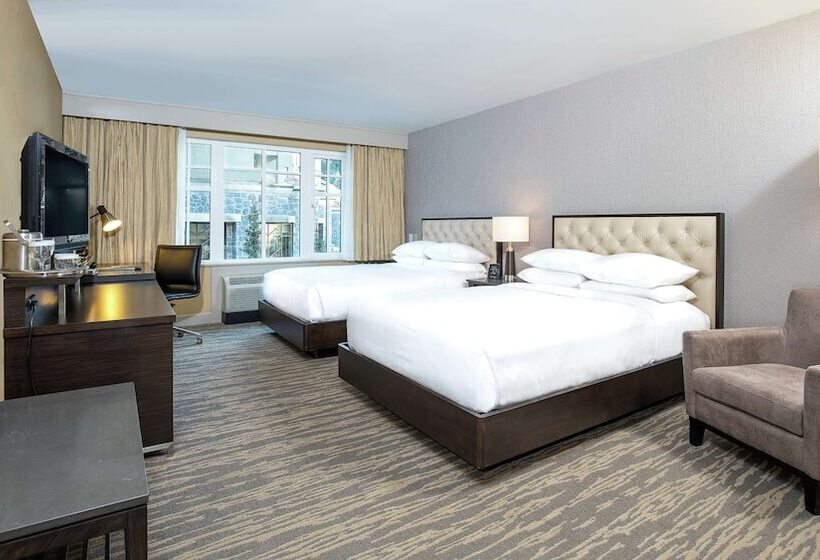Номер Стандарт 2 Двуспальные Кровати, Hilton Whistler Resort & Spa