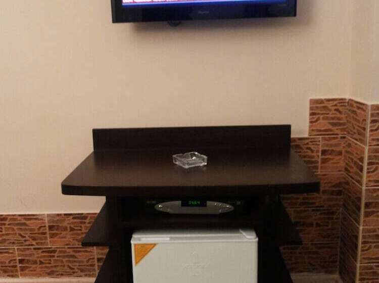 اتاق استاندارد سه نفره, Swiss Inn Hotel Mohandeseen