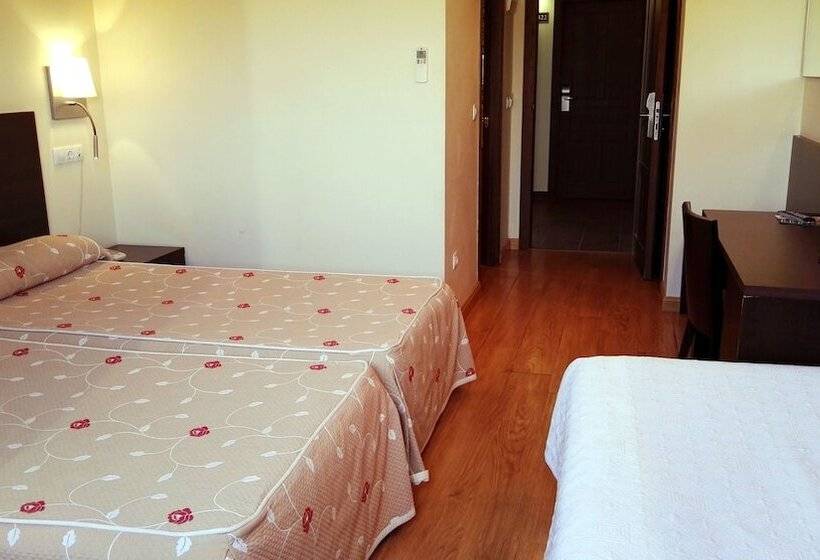 Háromágyas Standard Szoba, Tudancaaranda Aranda II
