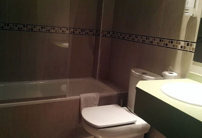 Quarto Triplo Estandar, Tudancaaranda Aranda II