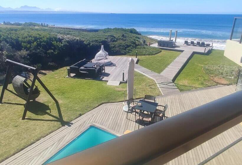 Номер Superior, African Oceans Manor On The Beach