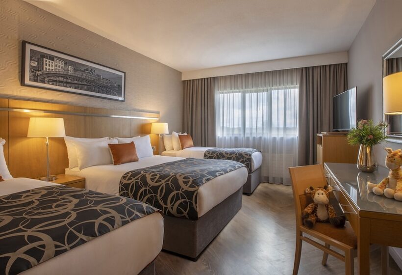 اتاق خانوادگی, Clayton Hotel Liffey Valley