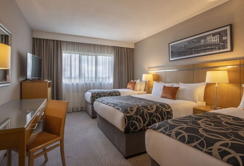 اتاق خانوادگی, Clayton Hotel Liffey Valley