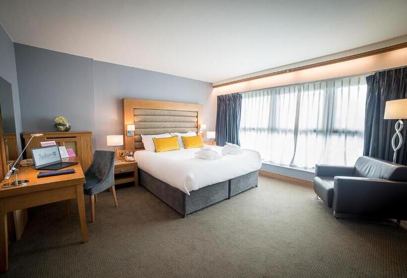 سوئیت با بالکن, Radisson Blu Hotel & Spa, Little Island Cork
