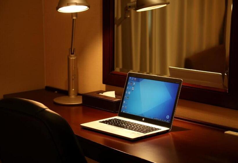 Номер Deluxe, Ana Crowne Plaza Okayama, An Ihg