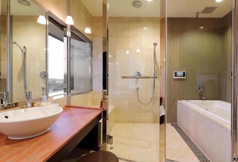 Полулюкс, Ana Crowne Plaza Okayama, An Ihg