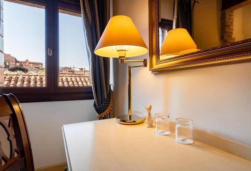 اتاق عادی, Bella Venezia