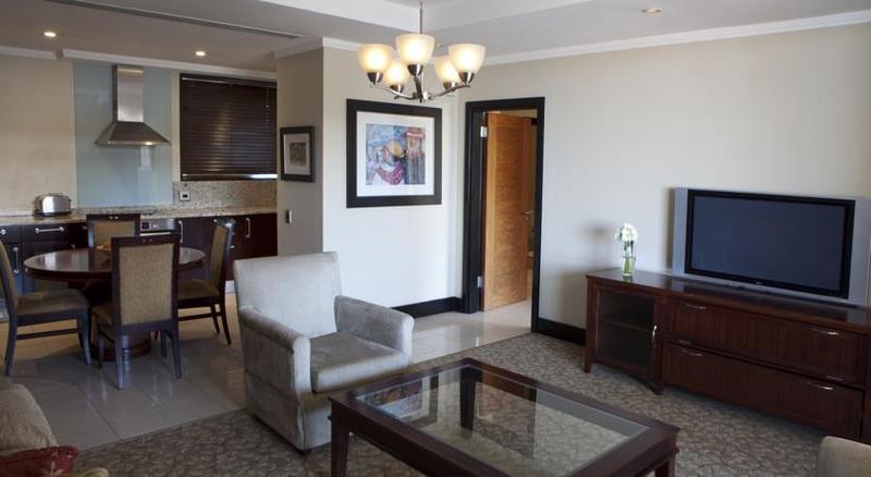Апартаменты Deluxe 2 Спальни, Raphael Suites