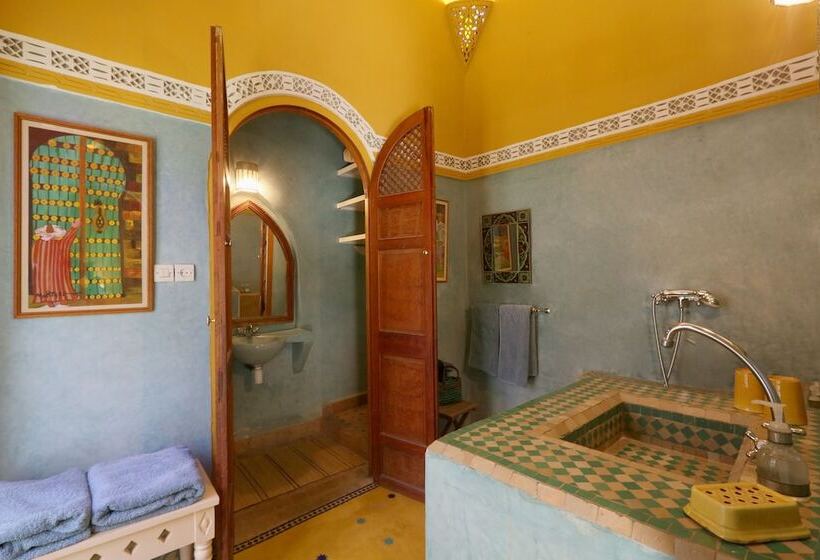 اتاق سوپریور, Ryad El Borj