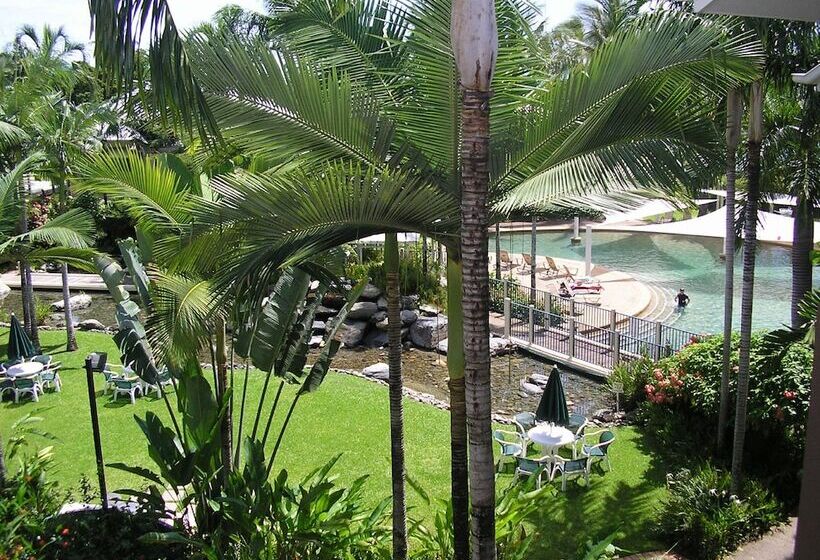 Апартаменты 2 Спальни, Coral Sands Beachfront Resort