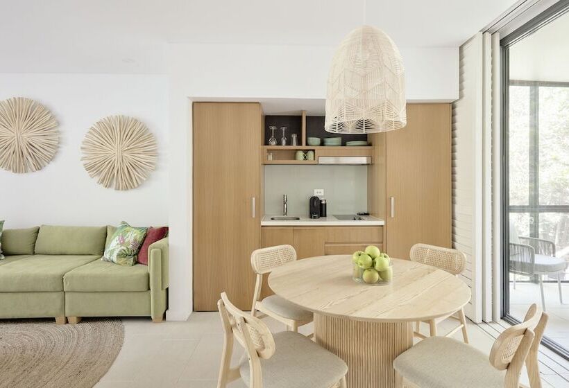Люкс Повышенной Комфортности, Crystalbrook Byron