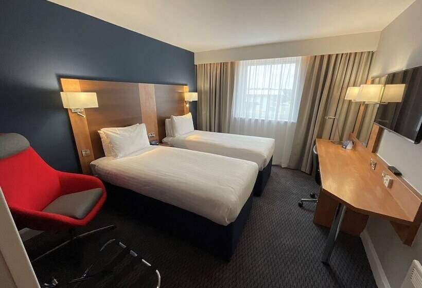 Номер Стандарт, Holiday Inn Express Nuneaton, An Ihg