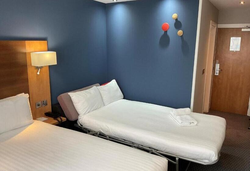 Номер Стандарт, Holiday Inn Express Nuneaton, An Ihg
