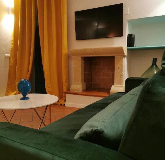 豪华房间, Vecchia Mottola Albergo Diffuso