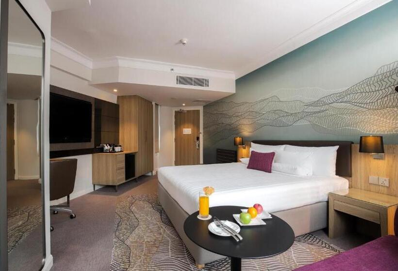 اتاق اجرایی با تخت بزرگ, Novotel Kuala Lumpur City Centre