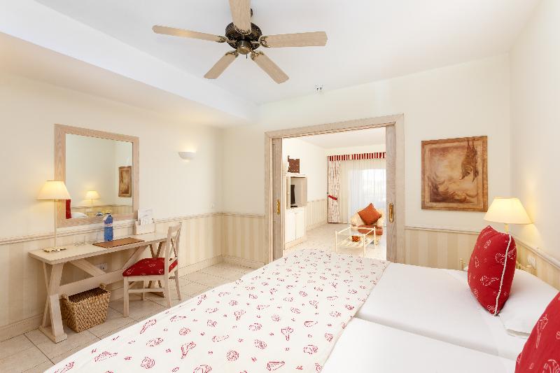 اتاق سوپریور خانوادگی, Gran Castillo Tagoro Family & Fun Playa Blanca