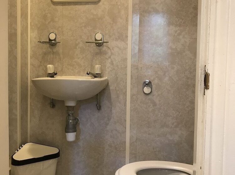 스탠다드 룸, Springfield Hotel London