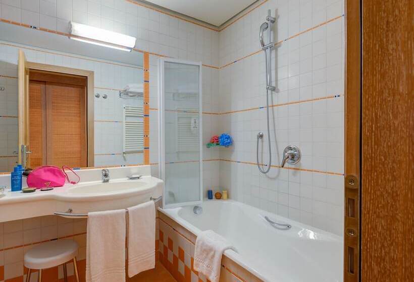 اتاق سوپریور سه تخته, Active Hotel Paradiso