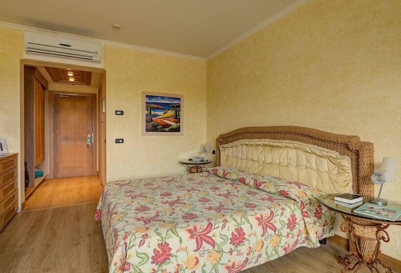 اتاق سوپریور سه تخته, Active Hotel Paradiso