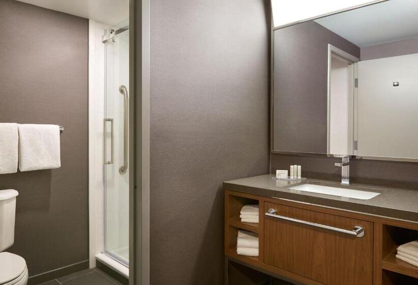 Pokój Standard, Courtyard By Marriott Toronto Mississauga/meadowvale