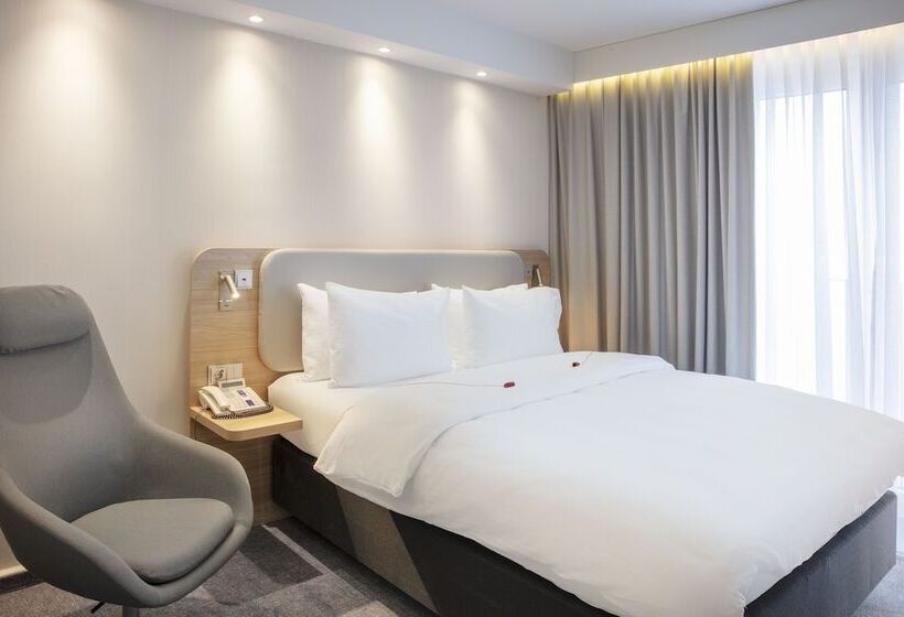 Номер Стандарт, Holiday Inn Express Baden Baden, An Ihg