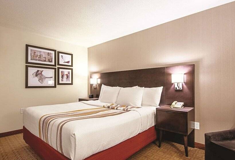 اتاق استاندارد با تخت دوبل برای معلولان, La Quinta Inn By Wyndham Vancouver Airport