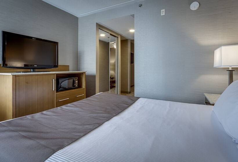 Suíte, Monte Carlo Inn Vaughan Suites
