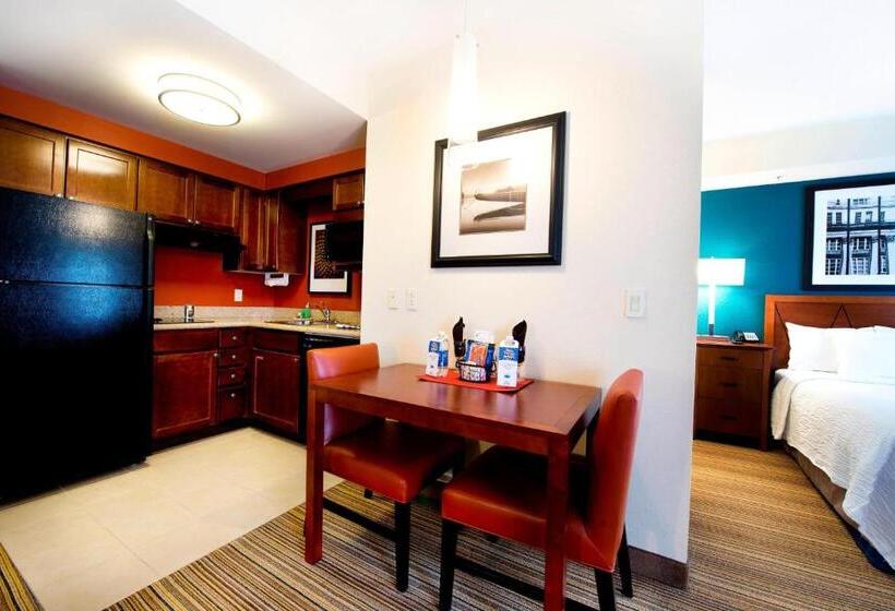Suíte, Residence Inn By Marriott Mississaugaairport Corporate Centre West