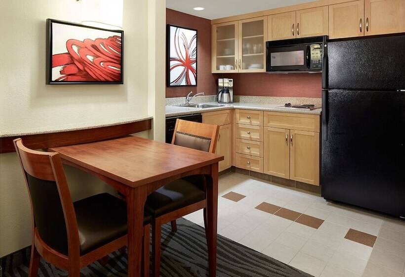 Suite, Residence Inn By Marriott Montreal Airport