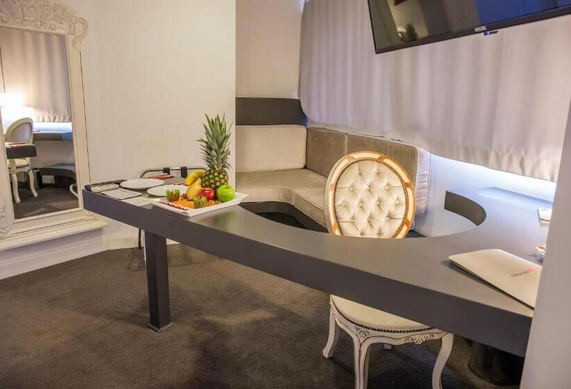 Quarto Deluxe, Beyond