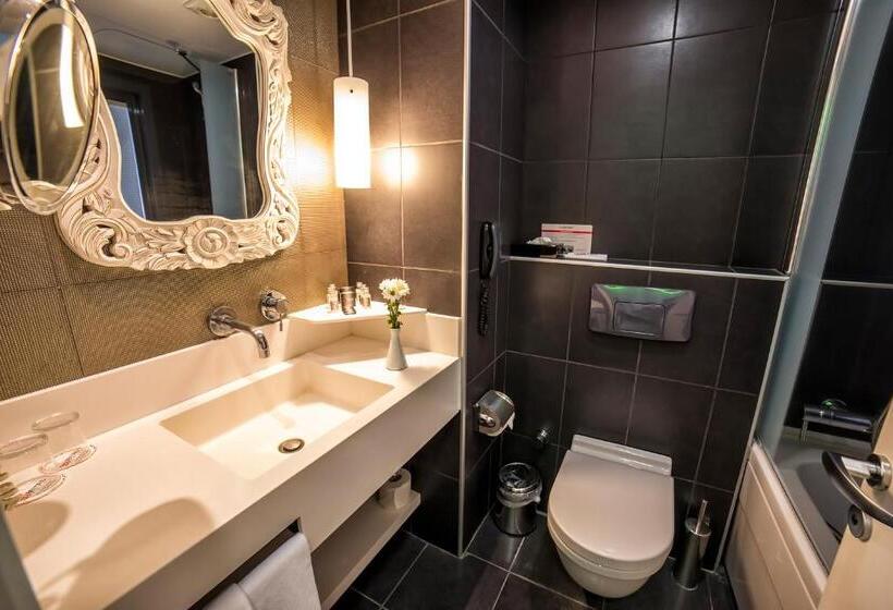Quarto Estandar, Beyond