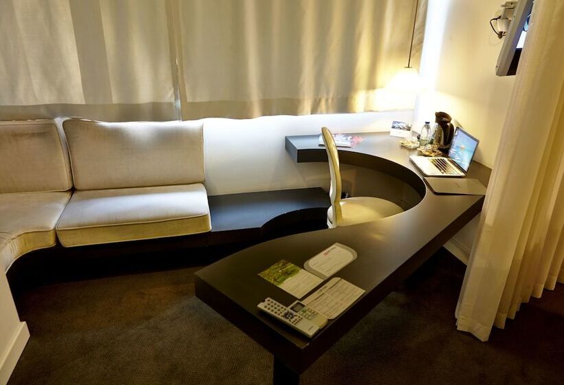 Quarto Deluxe, Beyond