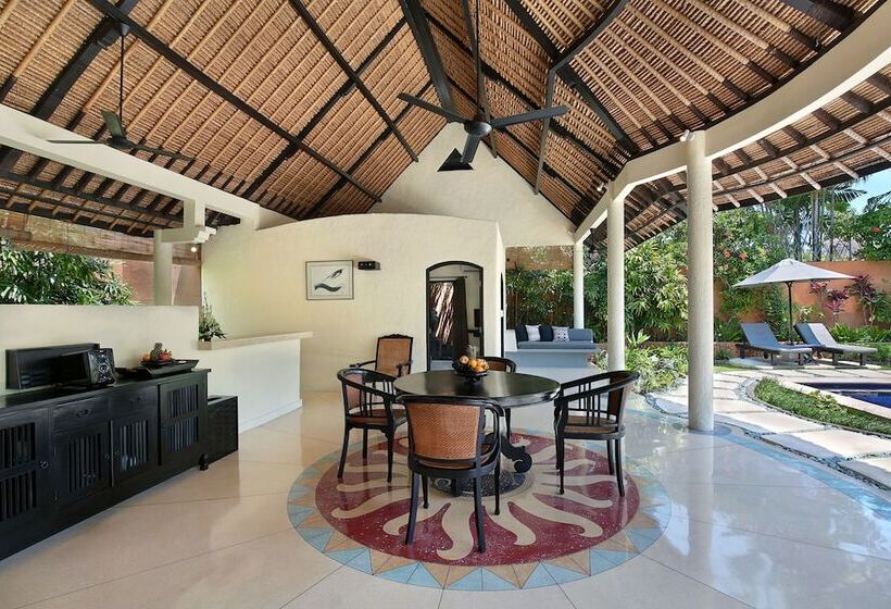 Вилла 3 Спальни с Бассейном, Impiana Private Villas Seminyak