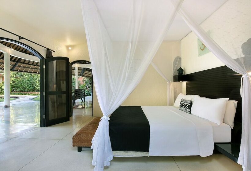 Вилла 3 Спальни с Бассейном, Impiana Private Villas Seminyak