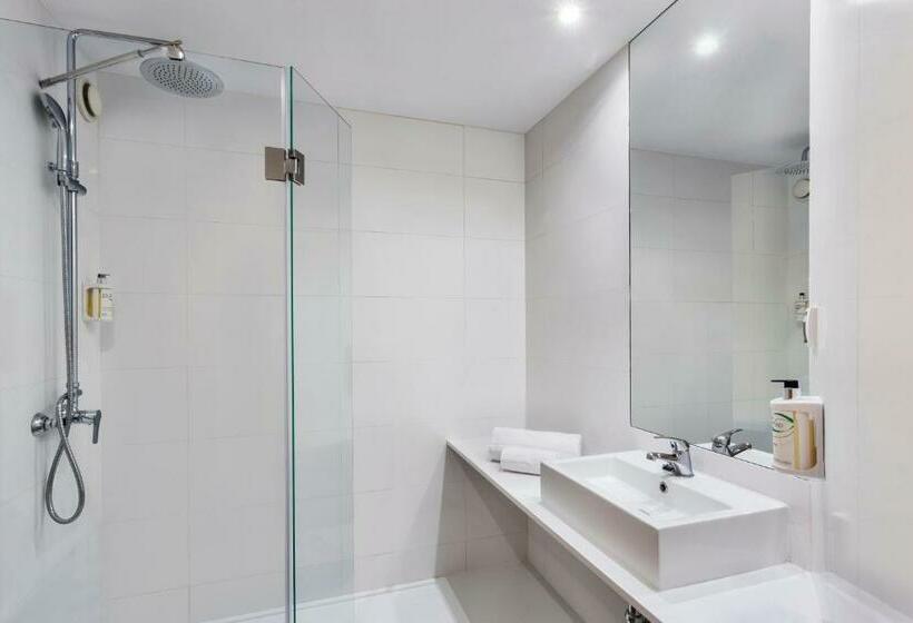 חדר סופריור, B&b Hotel Madrid Aeropuerto T1 T2 T3