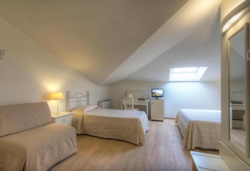 اتاق ساده سه‌ نفره, Giardino Suites&spa
