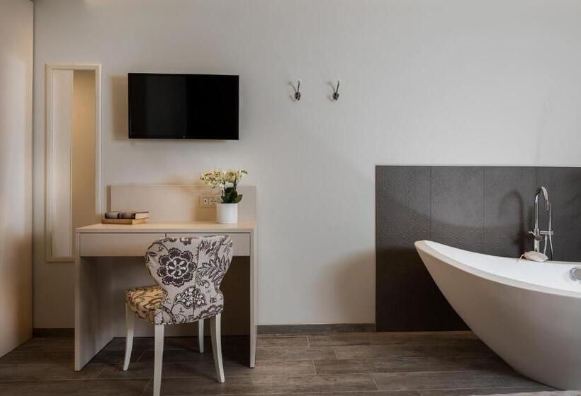 Camera Deluxe, Giardino Suites&spa